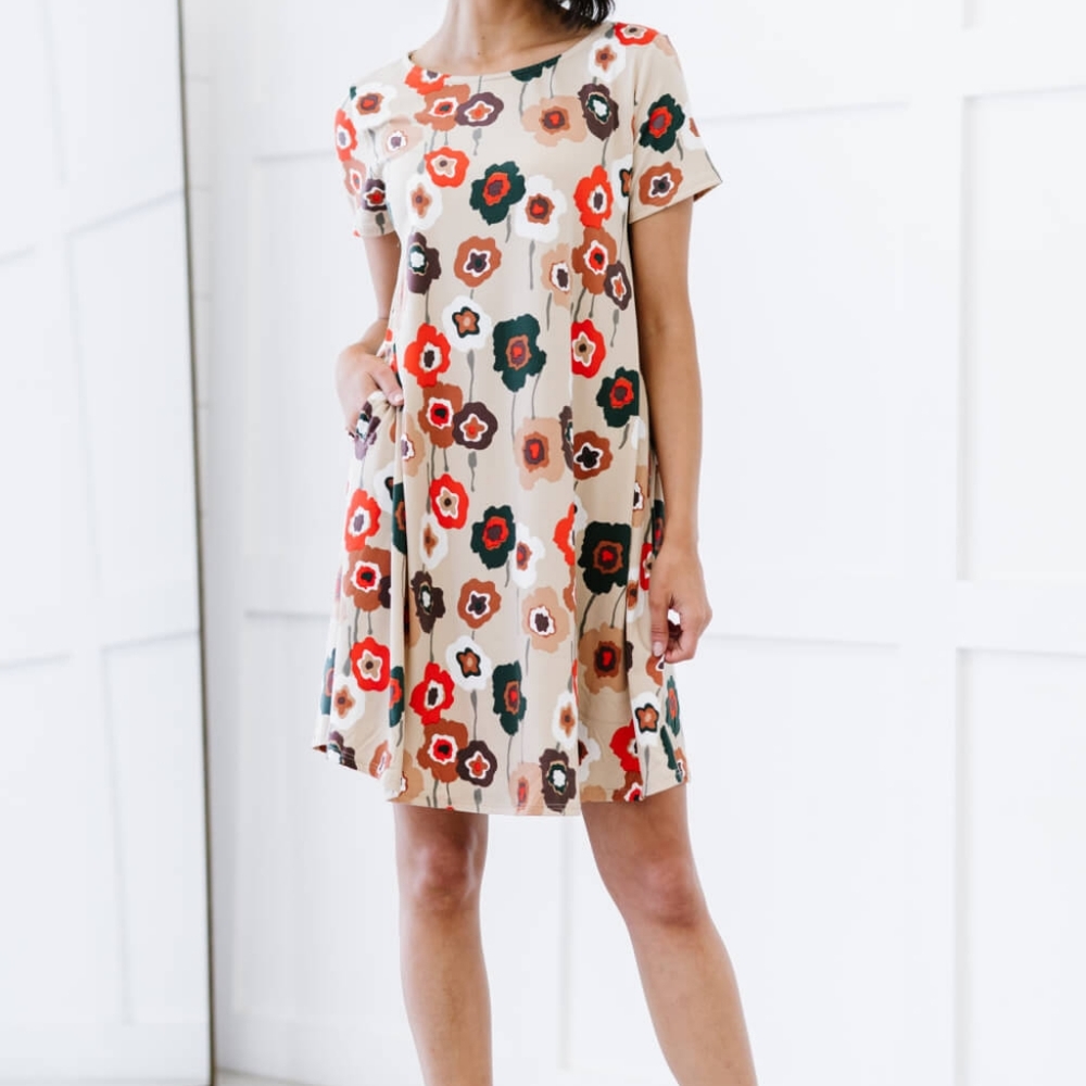 P & Rose Full Size Flower Market Floral Dress with Pockets - Picture 2 of 11